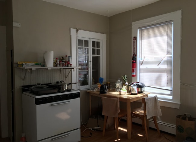 Photo - 350 Windsor St Unidad 3