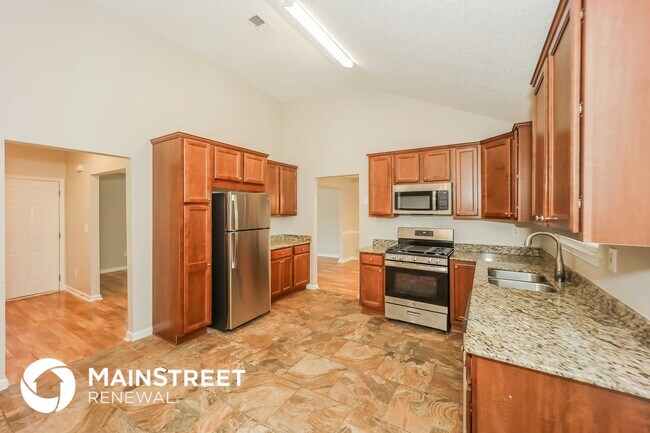 Photo - 110 Foster Cir