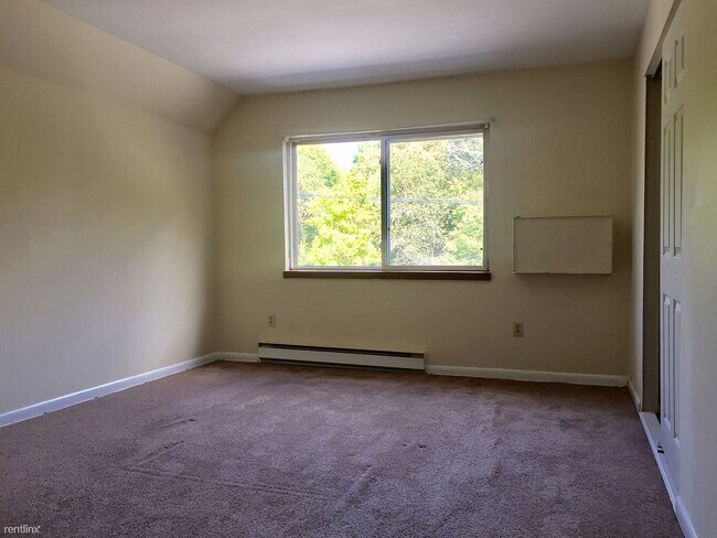 66 Mayflower Ave Unit 1