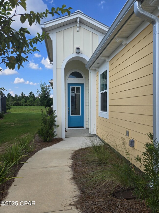 Building Photo - 8914 Parrot Pl Rental