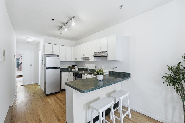 Photo - 509 Monroe St Unit 3L