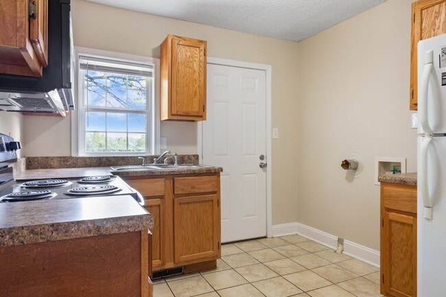 Photo - 308 Gill St Unit 308 Gill Street,  A