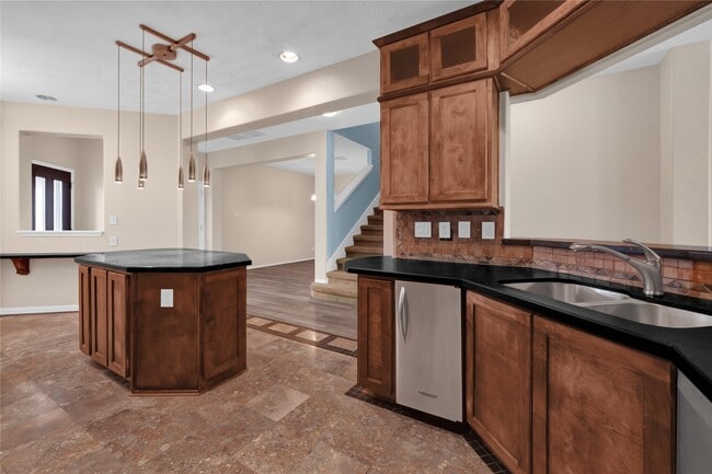 Photo - 4406 Park Trail Ln