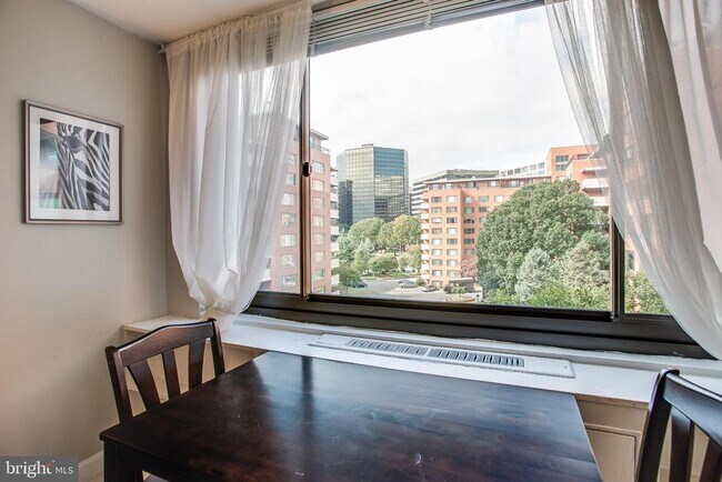 Photo - 1021 Arlington Blvd Unidad 846