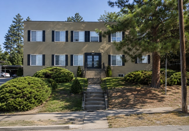 901 South Lincoln