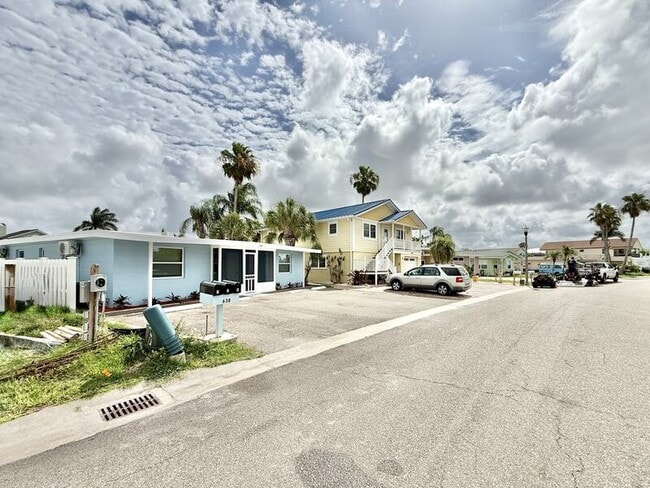 Photo - 638 180th Ave E