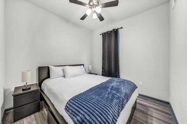 Photo - Furnished 2-Bedroom, 2-Bath Apartment near the Medical Campus Unit 2C