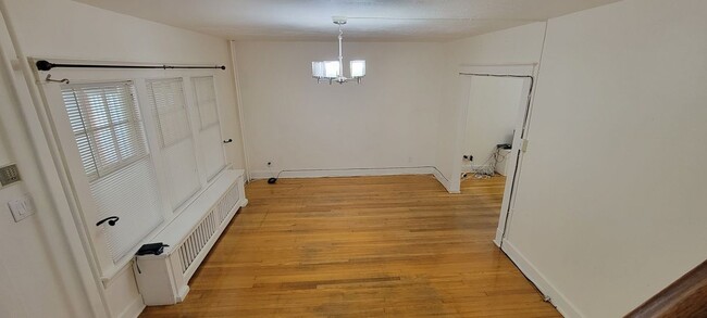 Photo - 19 Lark St
