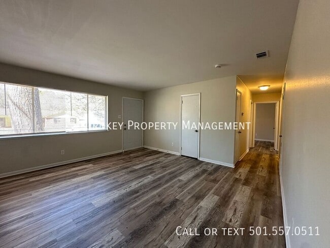 Photo - 5913 Lyndell Dr