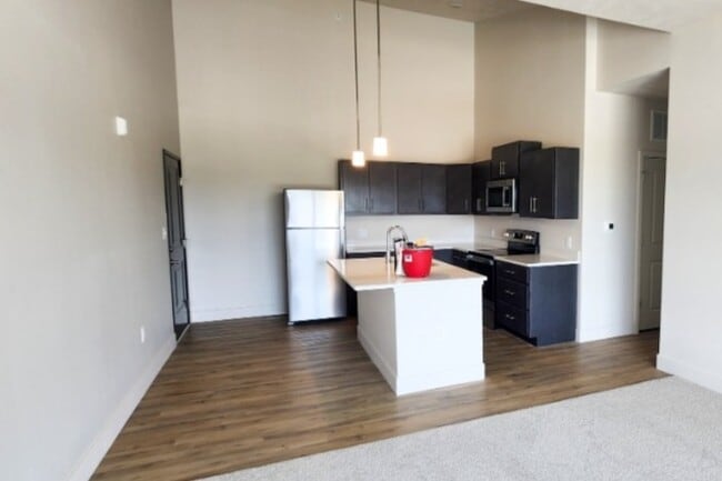 2 Bedroom