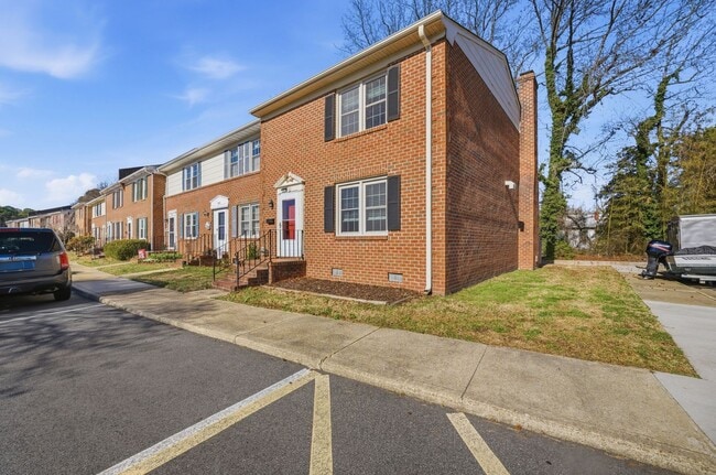 Photo - 2 Charles Parish Dr