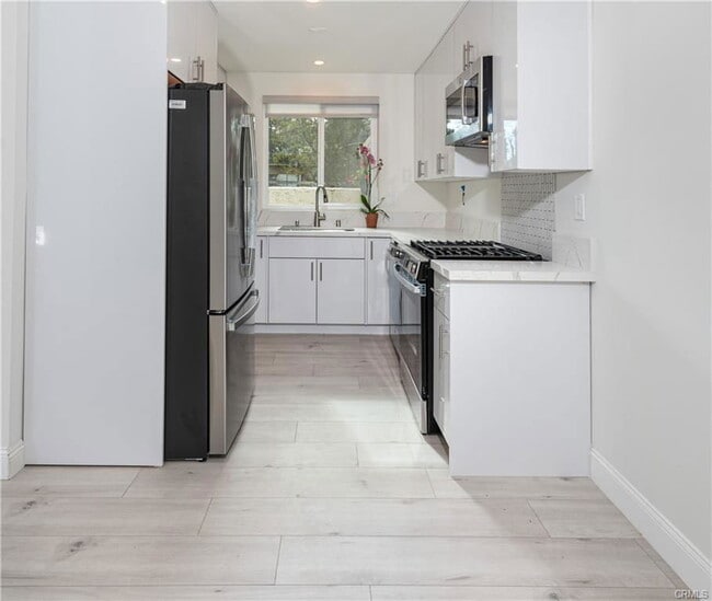 Photo - 6201 Shoup Ave