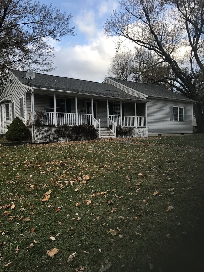Building Photo - Village of Goshen Rental