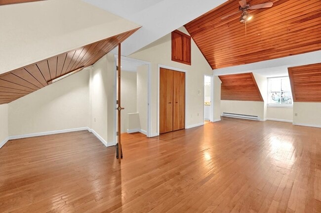 Building Photo - 668 Tremont St Unit 3