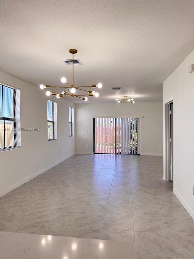 Photo - 1424 NE 3rd Ave