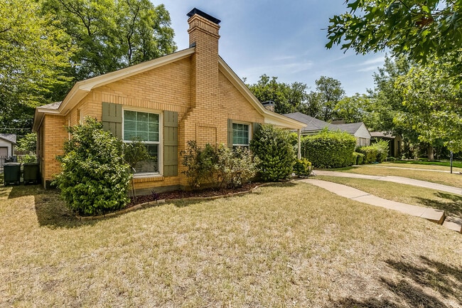 Photo - Ready for New Students- 2 Bed, 1 Bath Tudor Home Minutes from TCU- 76109