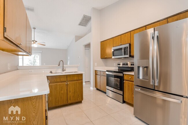 Photo - 1523 Golden Poppy Ct