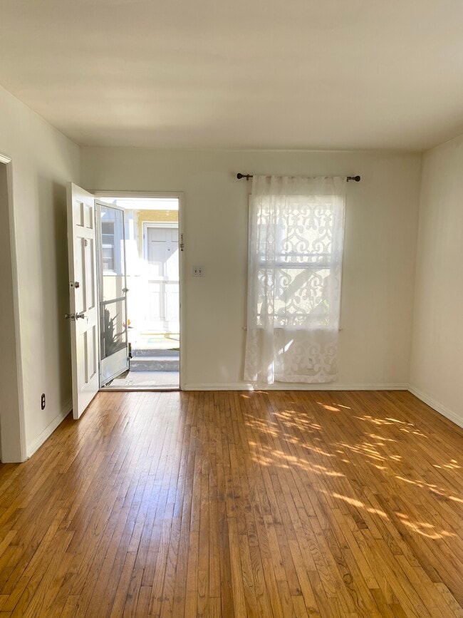 Photo - 9048 Krueger St Unit 9048