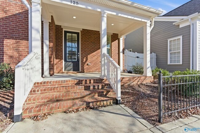 Photo - 125 Bur Oak Dr