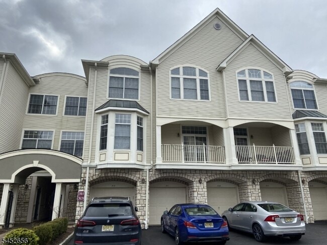 Building Photo - 311 Kensington Ln