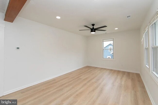 312 4th Ave Unit 2nd Floor, Apt B