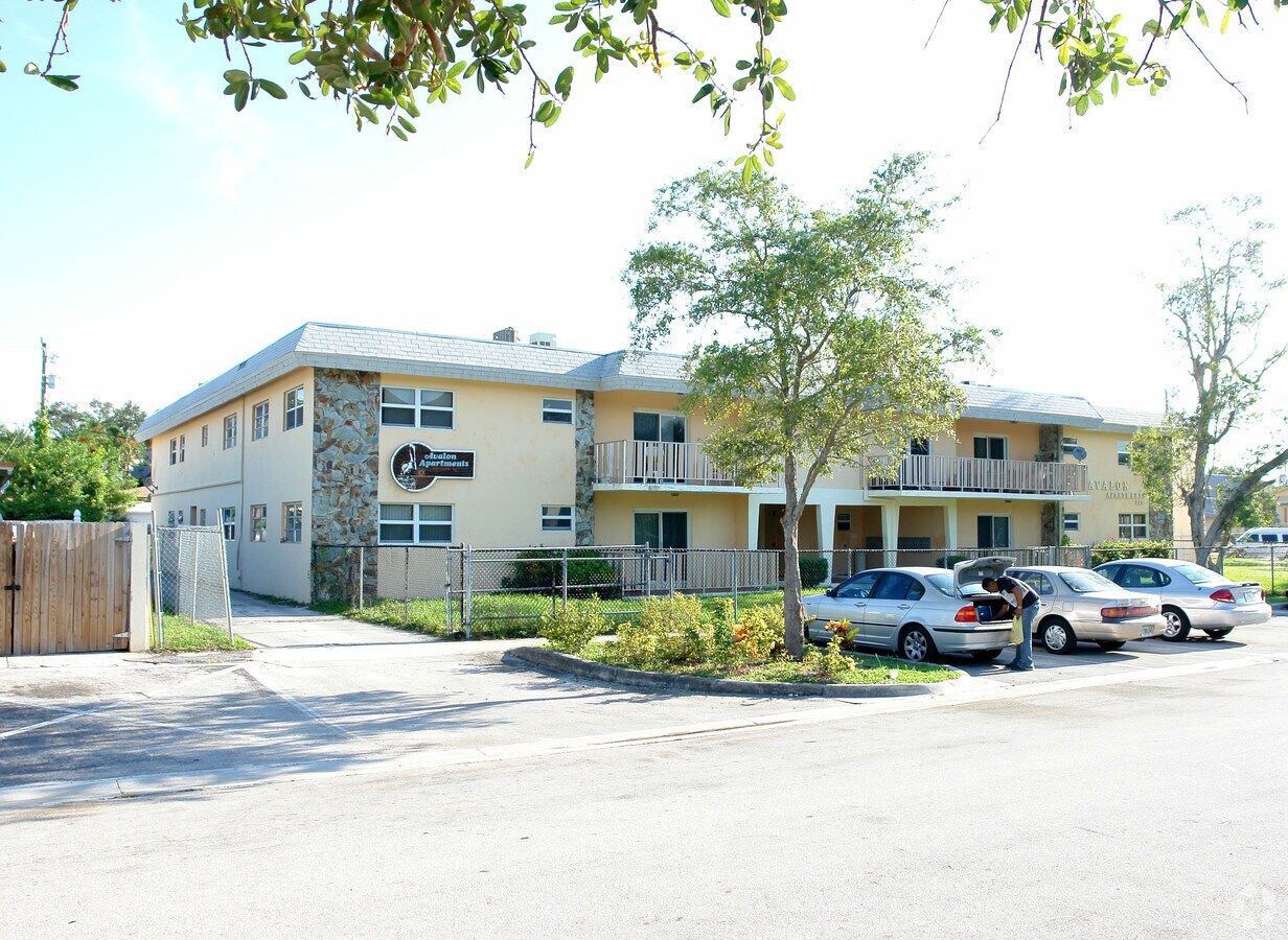 Photo - Avalon Apartments