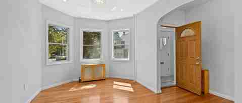 Photo - 42 Condict St