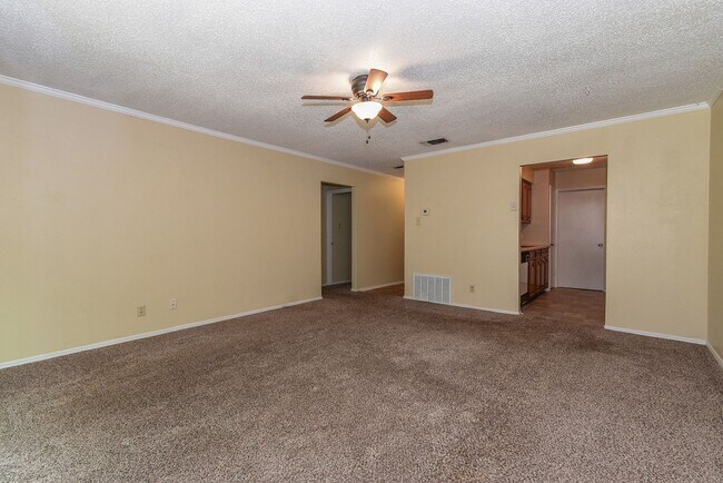 Photo - 3910 Peperport Dr Unit 3910