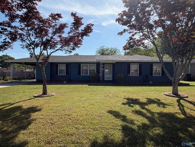 Building Photo - 1518 15th Ave SW