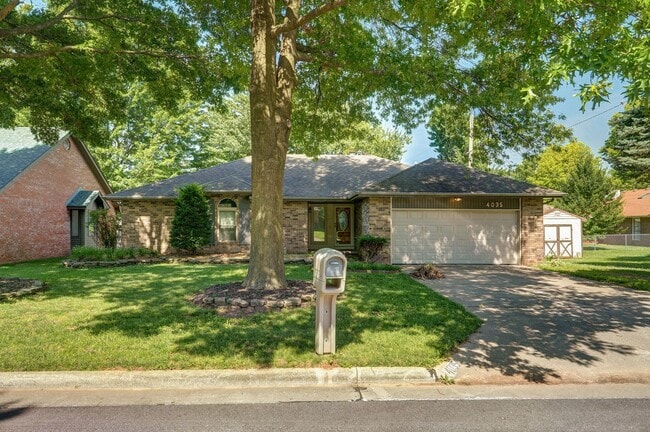 Building Photo - Charming 3 Bed | 2 Bath Home with Beautiful Outdoor Living