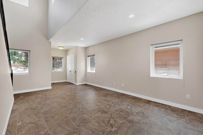 Photo - 5277 Via del Cielo Ln