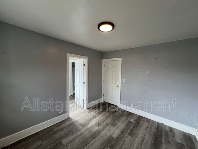 Photo - 539 E Cuyahoga Falls Ave Unit 1