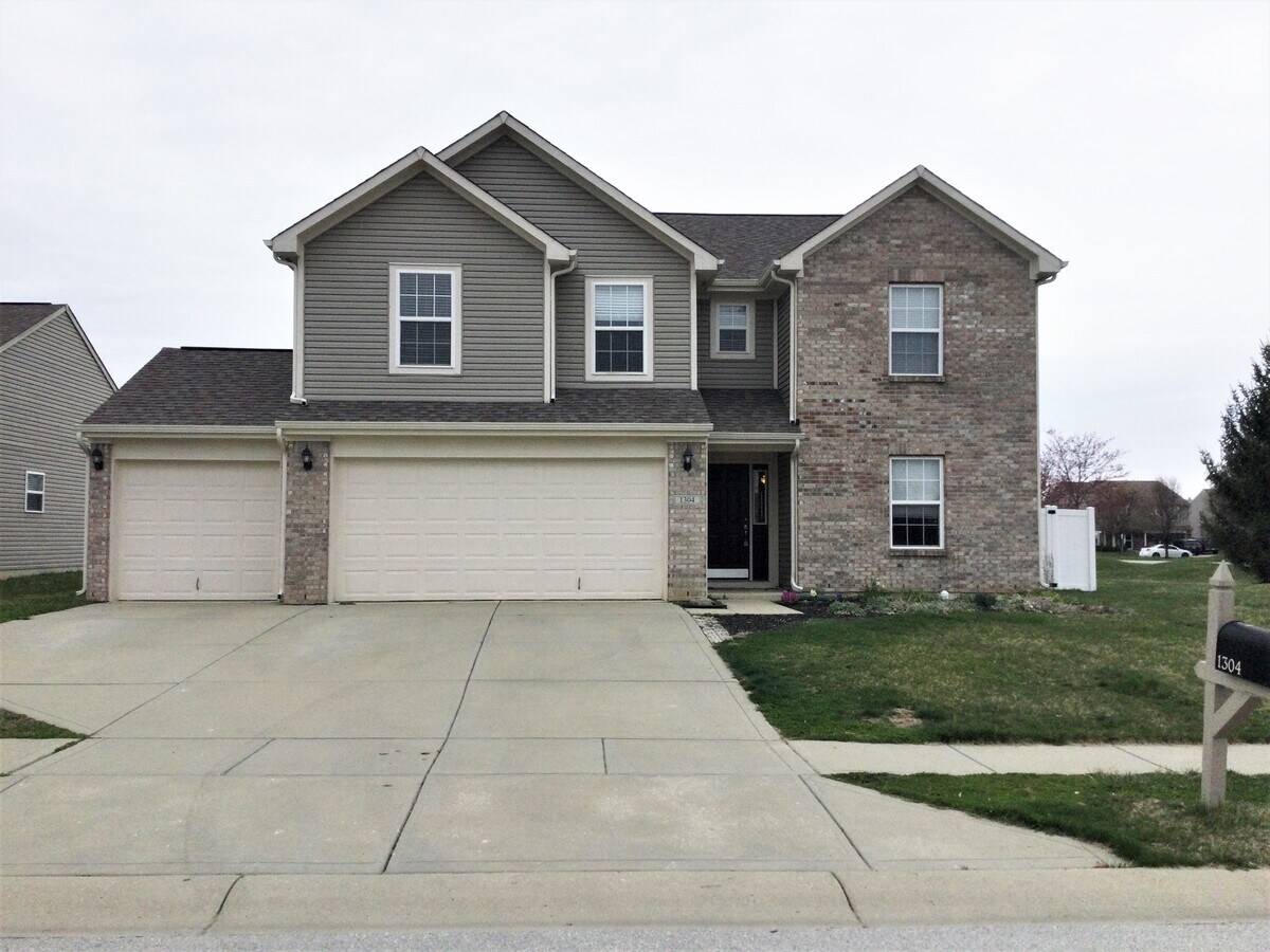 Photo - 1304 Niagara Ln