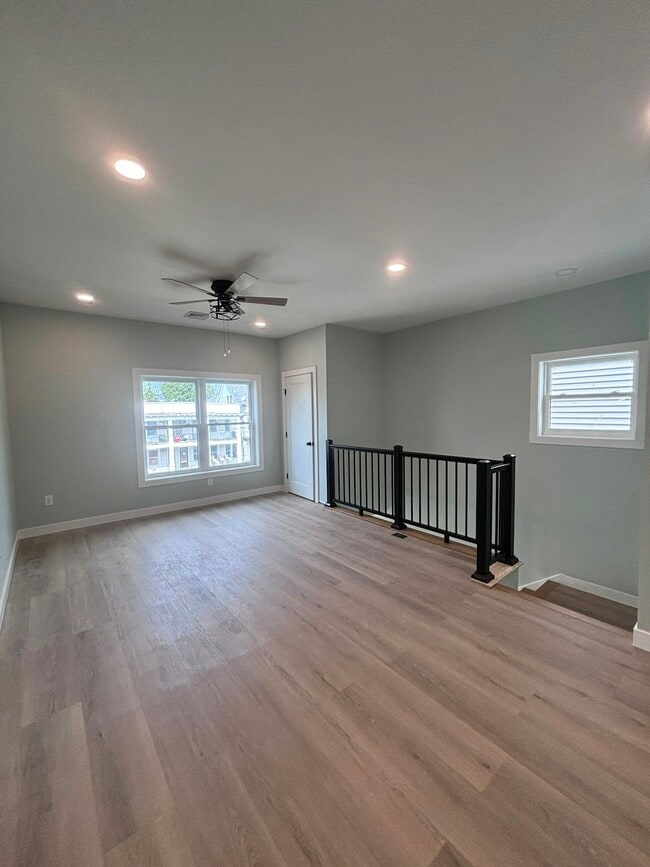 Photo - 216 Harrison Ave Unidad 2nd floor