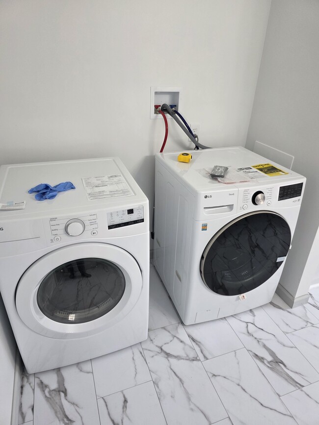 Photo - 375 Fulton St