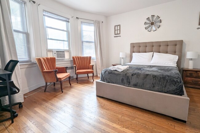 Photo - 108 Gotthart St