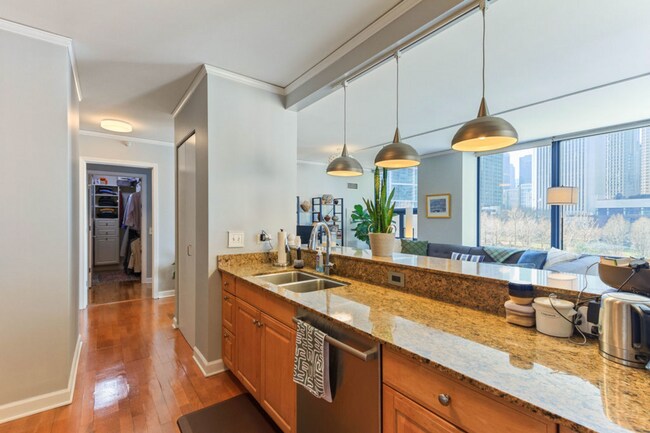 Photo - 201 N Westshore Dr Unit Lancaster