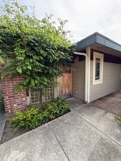 Photo - 325 C St Unit 325A