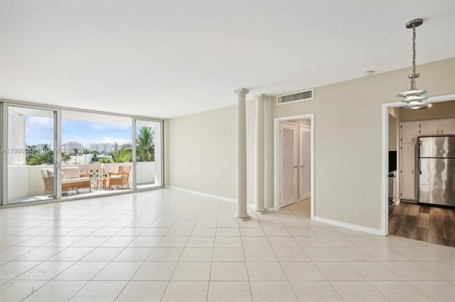 Photo - 9101 E Bay Harbor Dr Unit 404