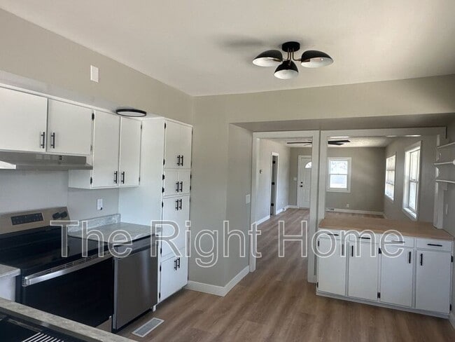 Photo - 4525 N 70th St