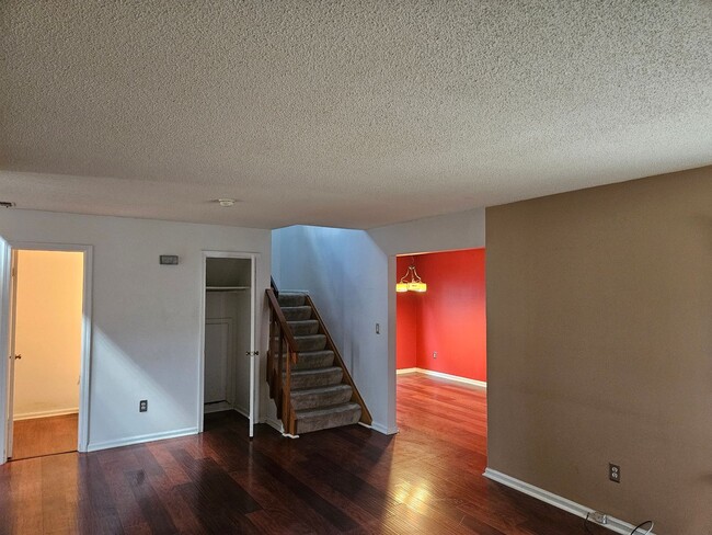 Photo - CHATHAM HALL
