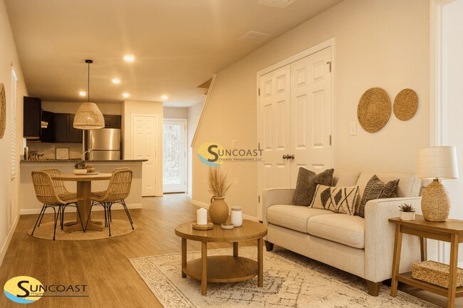 Photo - 5677 110th St Unit 1