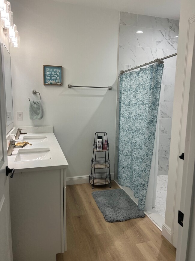 Photo - 16443 Strauss Ave
