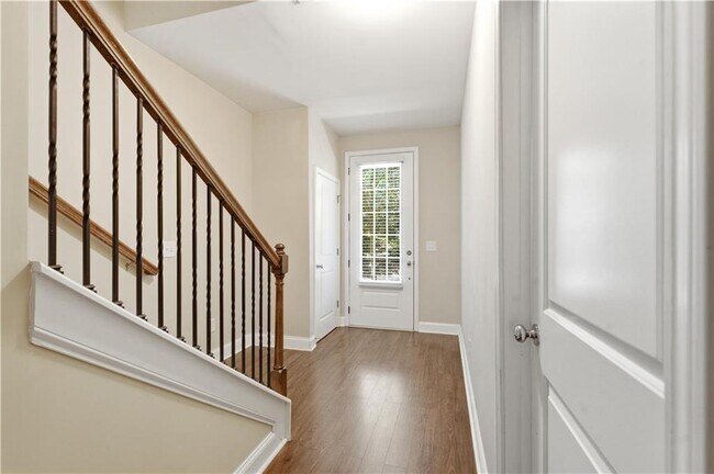 2270 Tenor Ln
