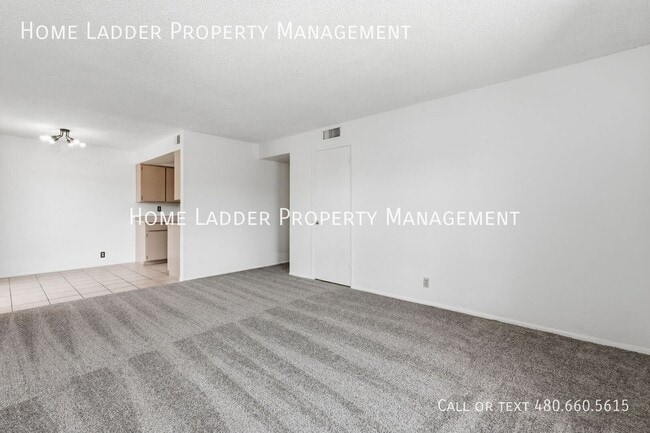 4917 N 73rd St Unit 17