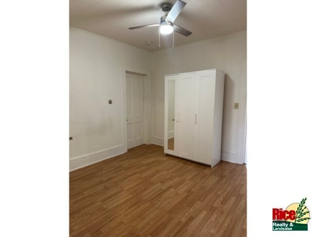 Photo - 905 Lusters Gate Rd