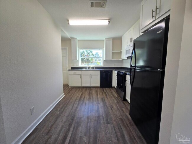 Photo - 517 Chaseville St