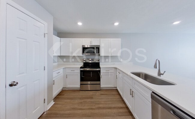 Photo - 8415 102nd Ave