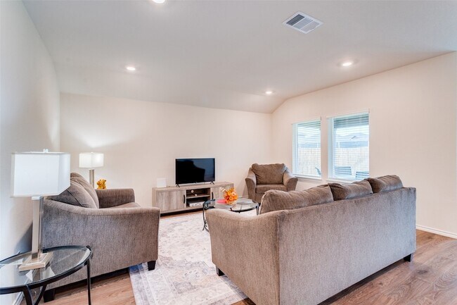 Photo - 4115 Mountain Dr