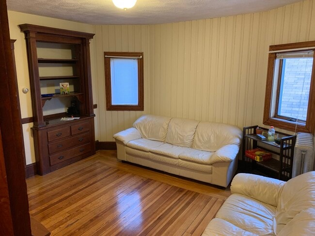 Building Photo - 258 Boston Ave Unit 3 Rental